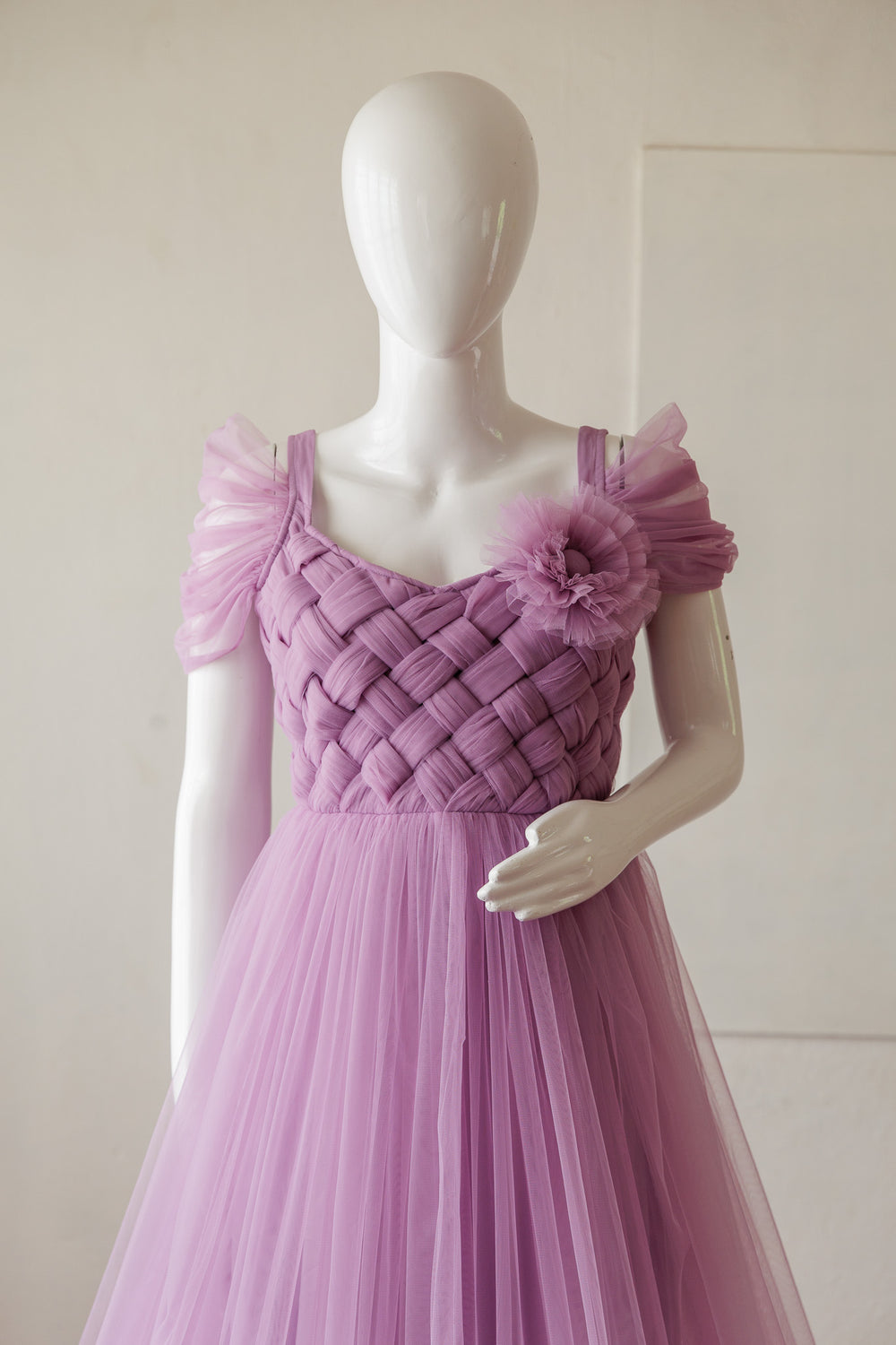 Maternity-Or-Pre-Wedding-Outfit