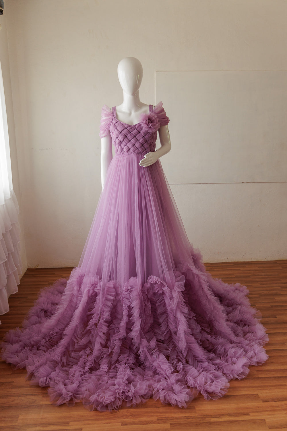 Maternity-Or-Pre-Wedding-Outfit