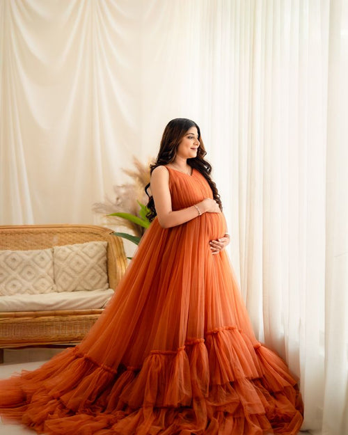 Elegant Maternity Gowns for Photoshoot & Baby Shower  babyproud.in