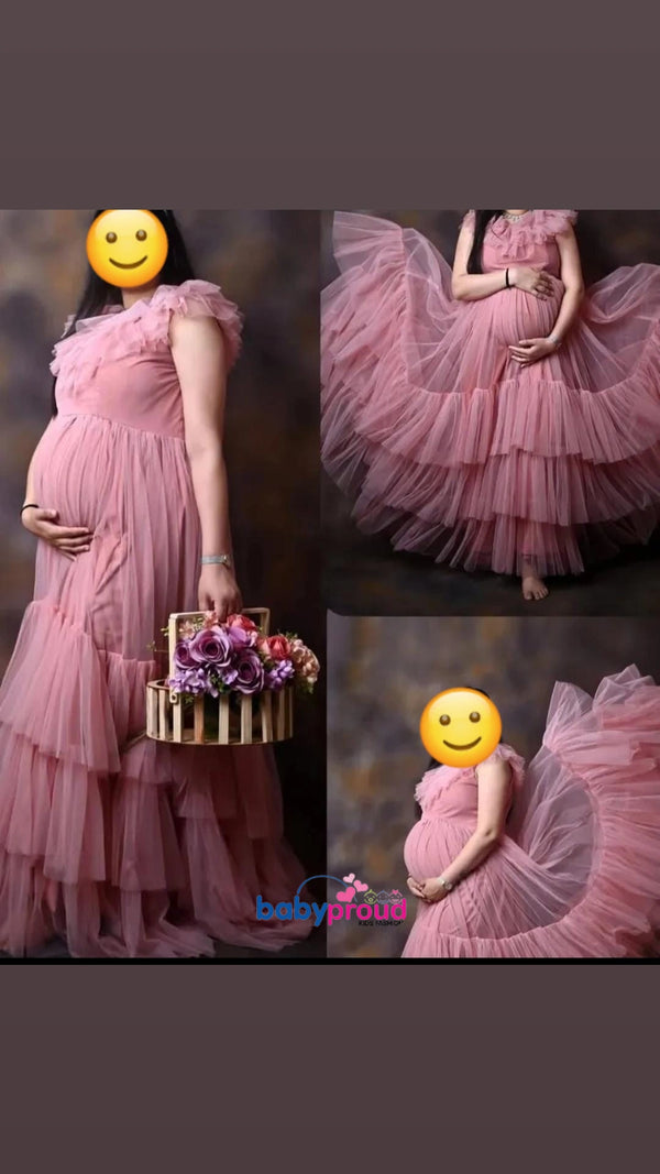 Elegant Maternity Gown – Embrace Comfort &amp; Style
