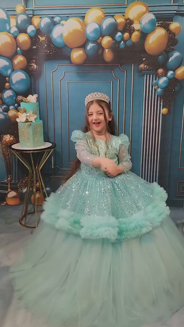 GOWN